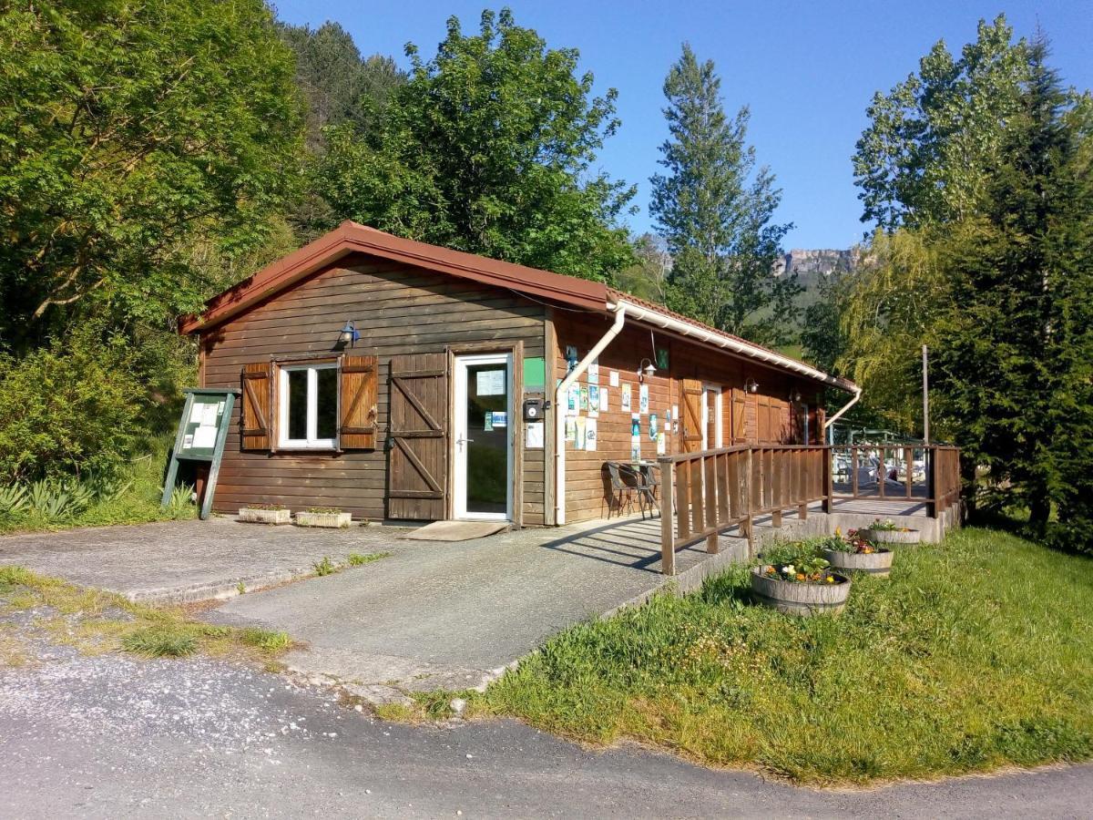 Camping Le Vialaret Nant Exterior photo